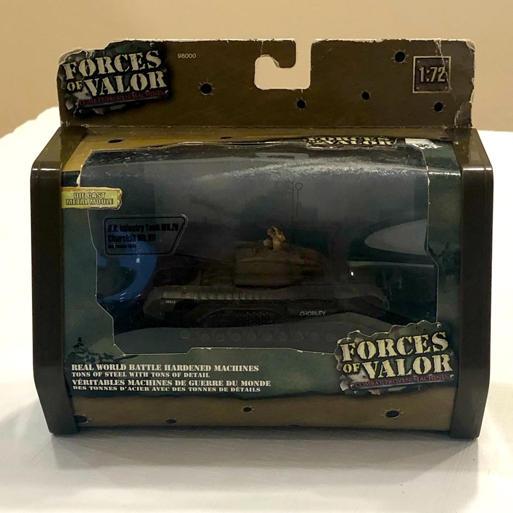 Forces of Valor U.K. Infantry tank Churchill Mk. VII 1:72
